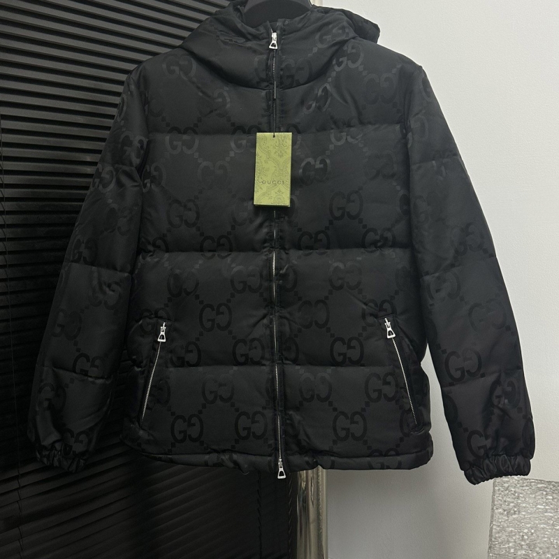 G*u*i coats